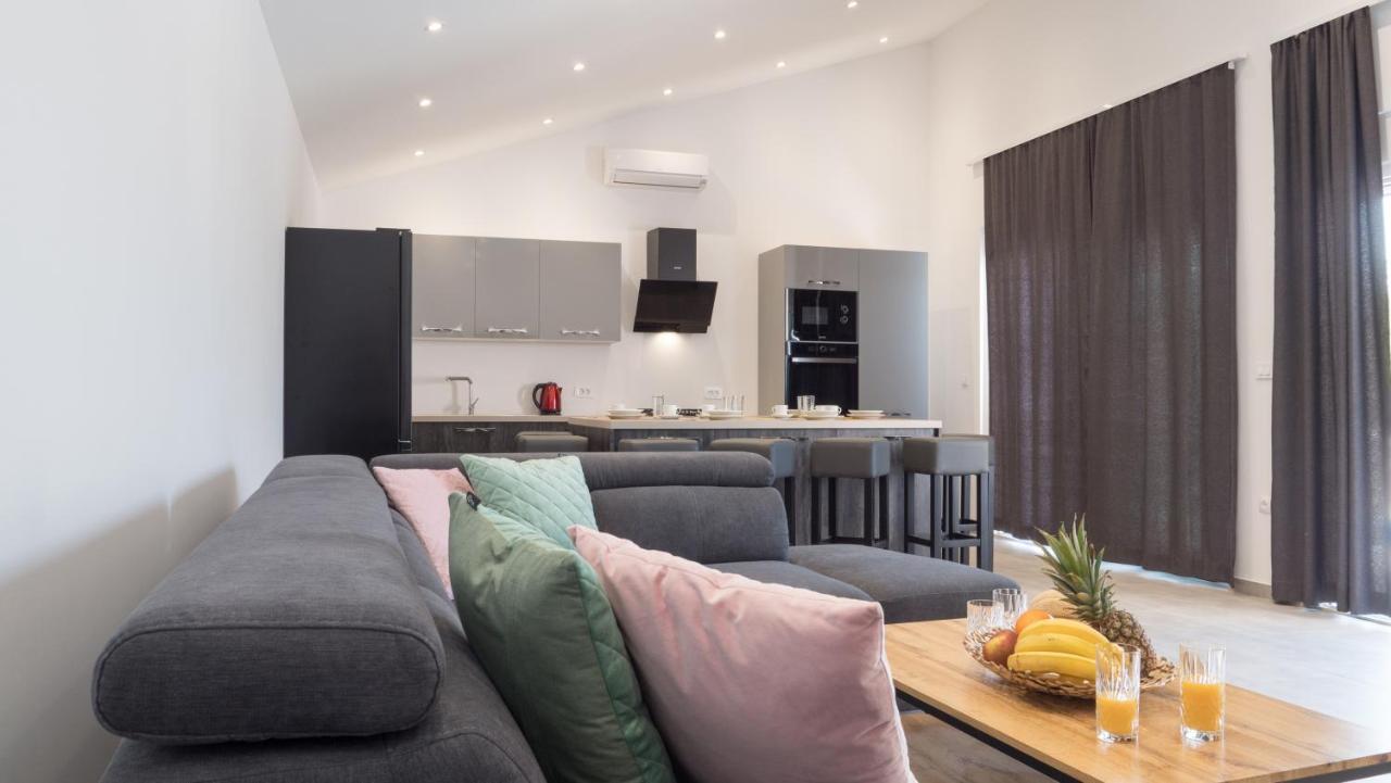 Luksuzna Kuca Za Odmor "Villa Romantica" 克拉列维察 外观 照片