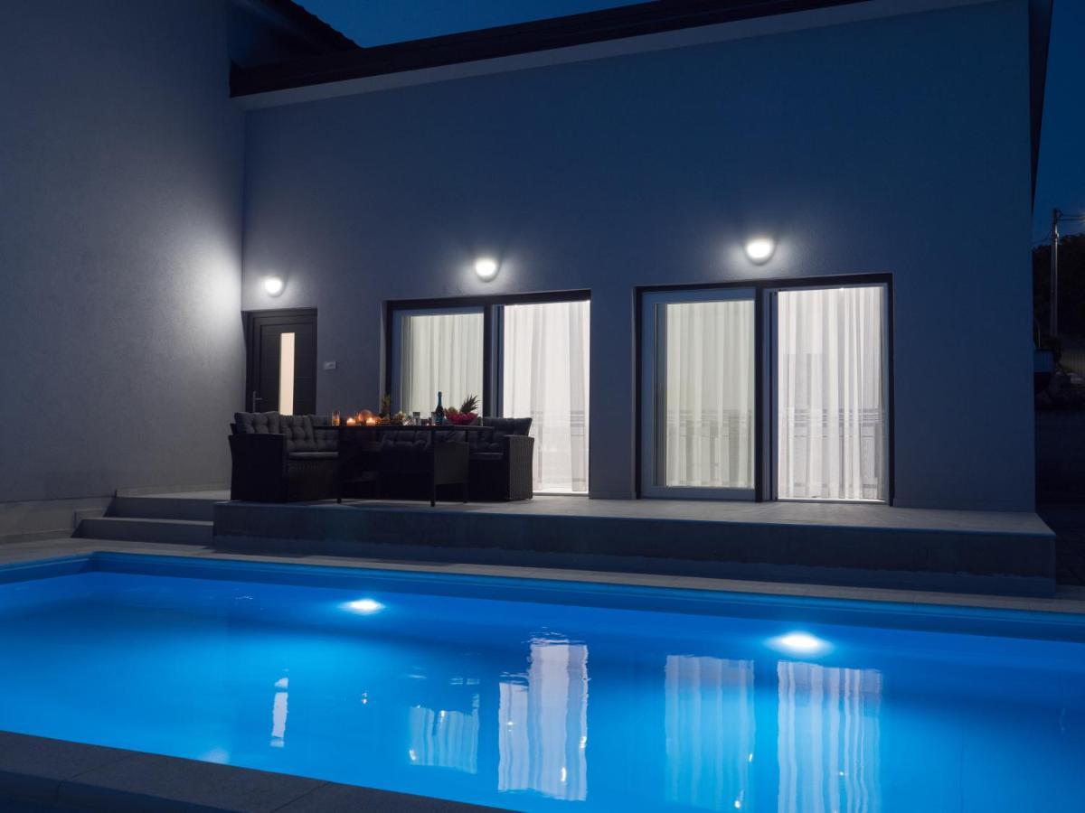 Luksuzna Kuca Za Odmor "Villa Romantica" 克拉列维察 外观 照片