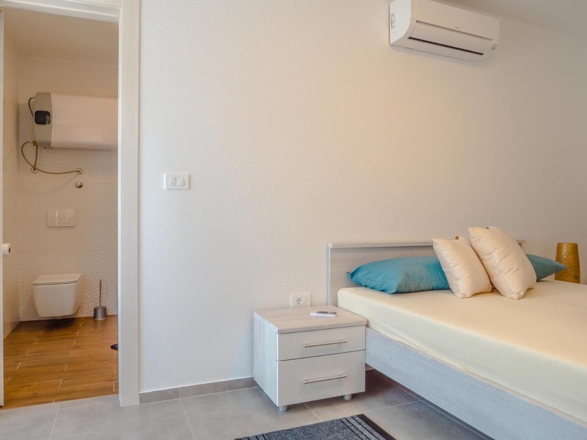 Luksuzna Kuca Za Odmor "Villa Romantica" 克拉列维察 外观 照片